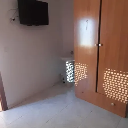 Bar Villamayor Couette-café Villamayor del Rio