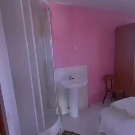 Couette-café Bar Villamayor *